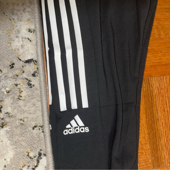 NWT adidas Women's Designed 2 Move 7/8 Tights high rise tight fit Aeroready med - Picture 3 of 16